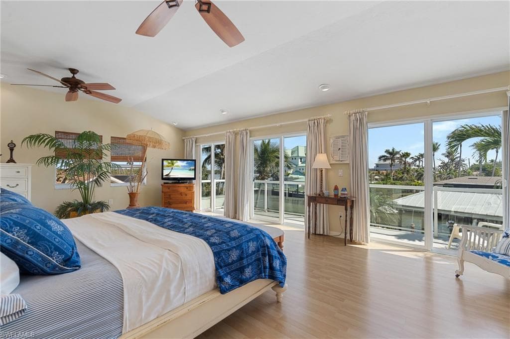 490 Randy LN, FORT MYERS BEACH FL 33931-28