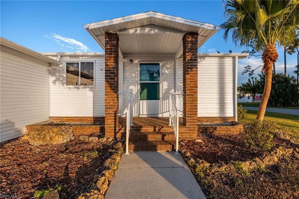 19658 Eagle Trace CT, NORTH FORT MYERS FL 33903-1