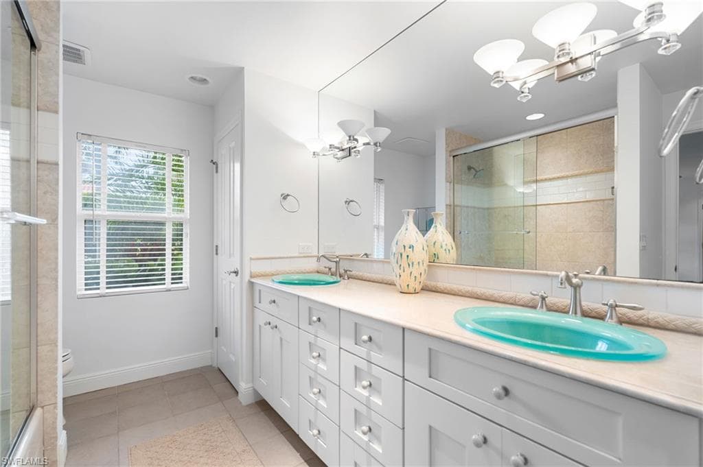 1980 Gordon DR, NAPLES FL 34102-11