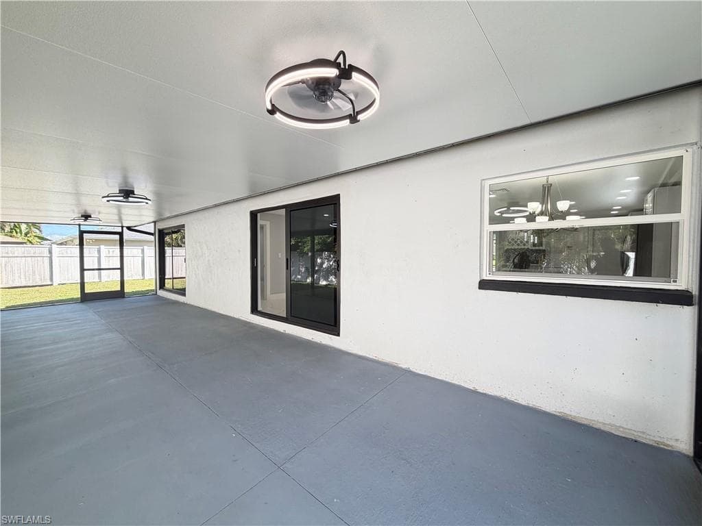 959 N Town And River DR, FORT MYERS FL 33919-24