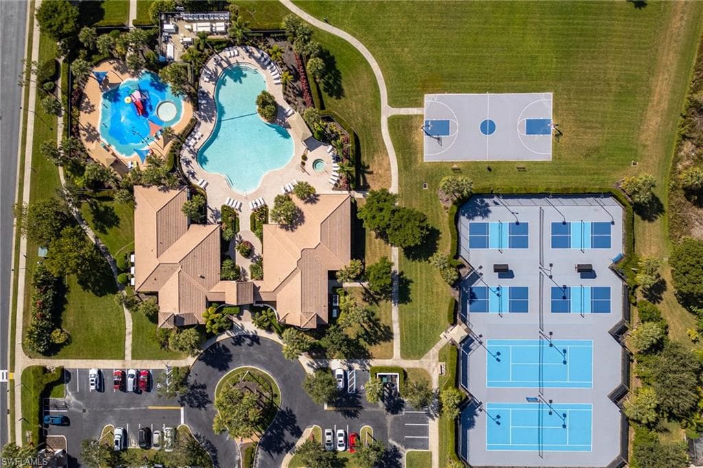 10117 Silver Maple CT, FORT MYERS FL 33913-3