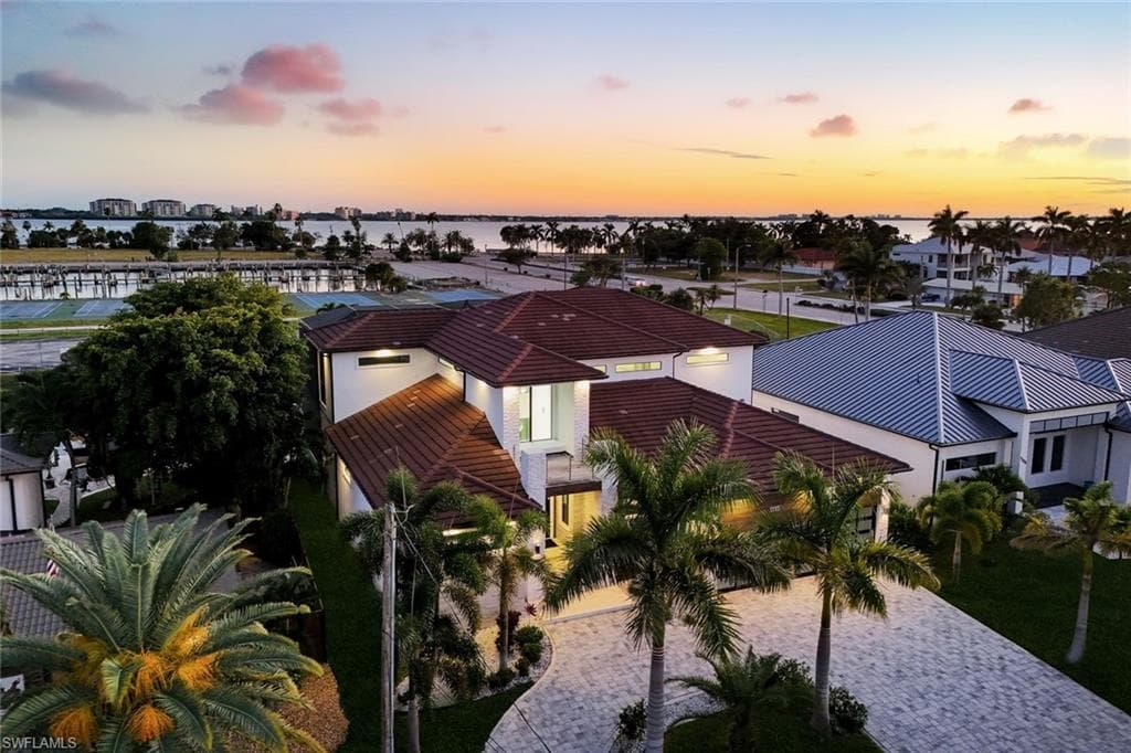 1110 Lenox CT, CAPE CORAL FL 33904-45