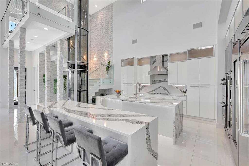 1110 Lenox CT, CAPE CORAL FL 33904-11