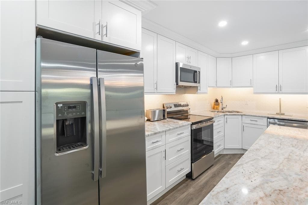 845 E Gulf DR # 111, SANIBEL FL 33957-18