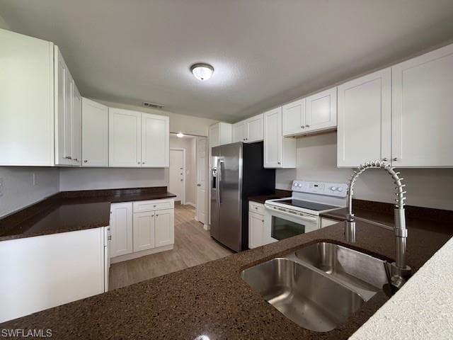 4840 Golf Club CT # 10, NORTH FORT MYERS FL 33903-29