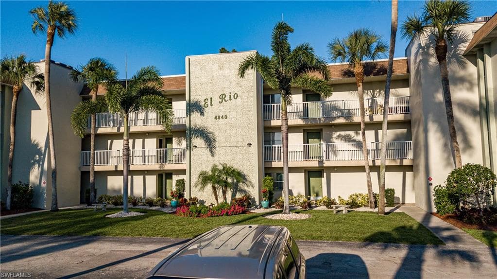 4840 Golf Club CT # 10, NORTH FORT MYERS FL 33903-33