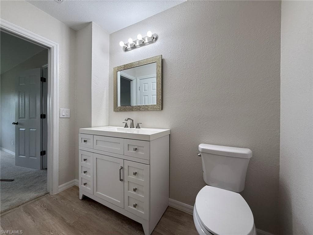 4840 Golf Club CT # 10, NORTH FORT MYERS FL 33903-24