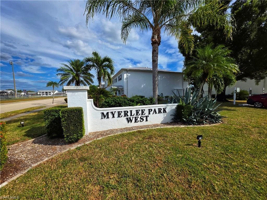 1462 Myerlee Country Club BLVD # 2F, FORT MYERS FL 33919-41