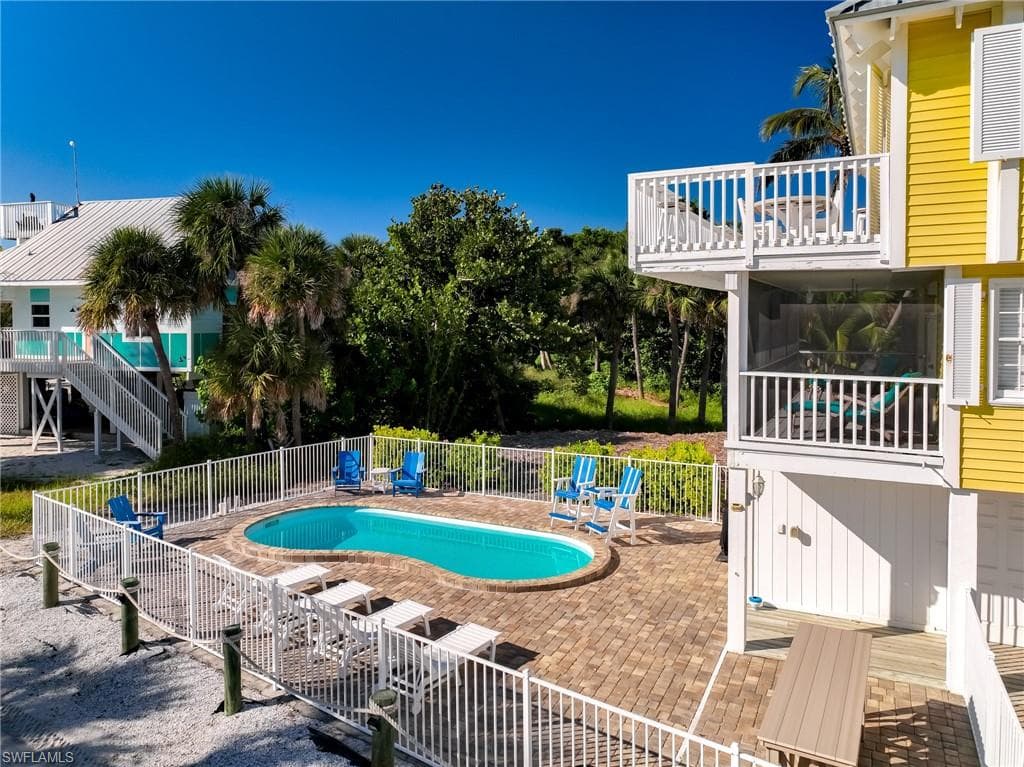210 White Pelican DR-46