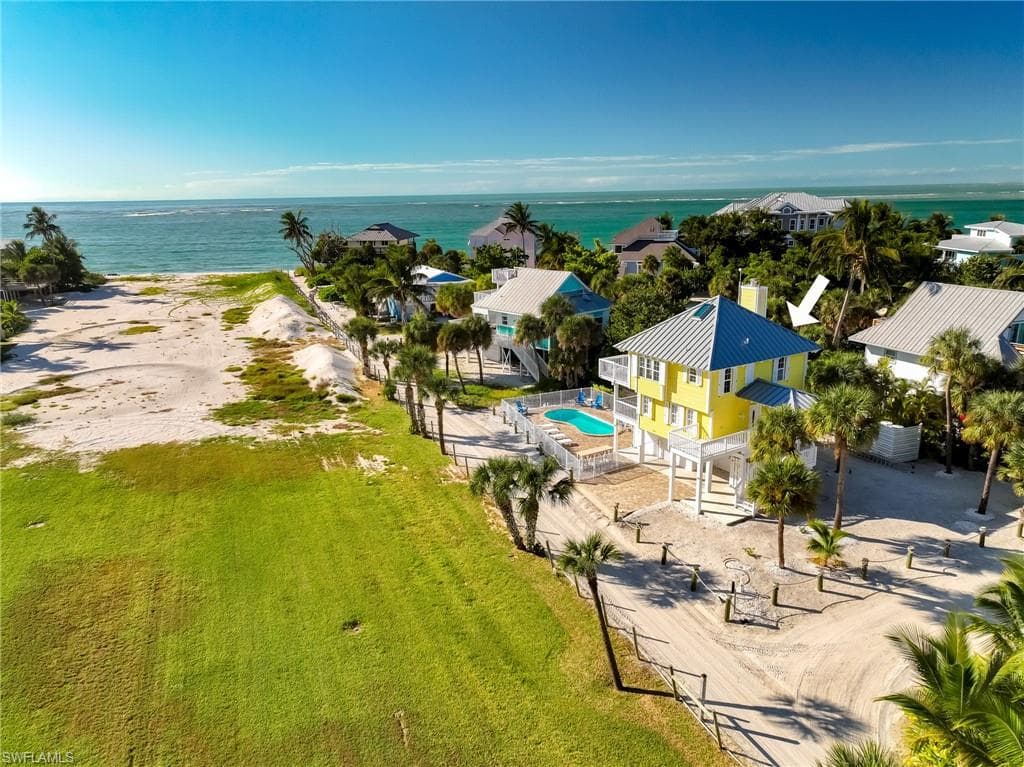 210 White Pelican DR-47