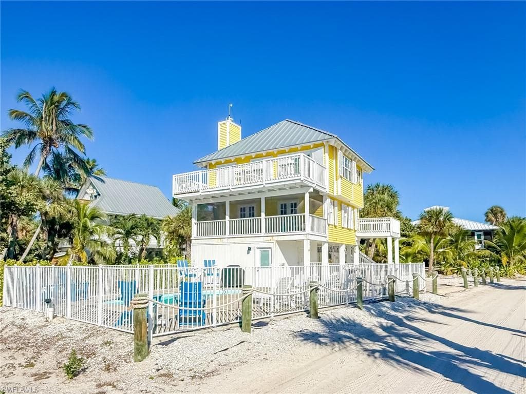 210 White Pelican DR-43