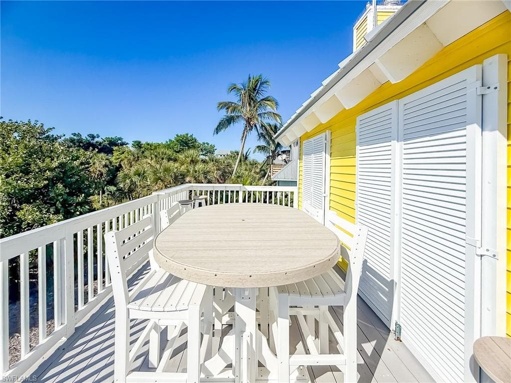 210 White Pelican DR-16