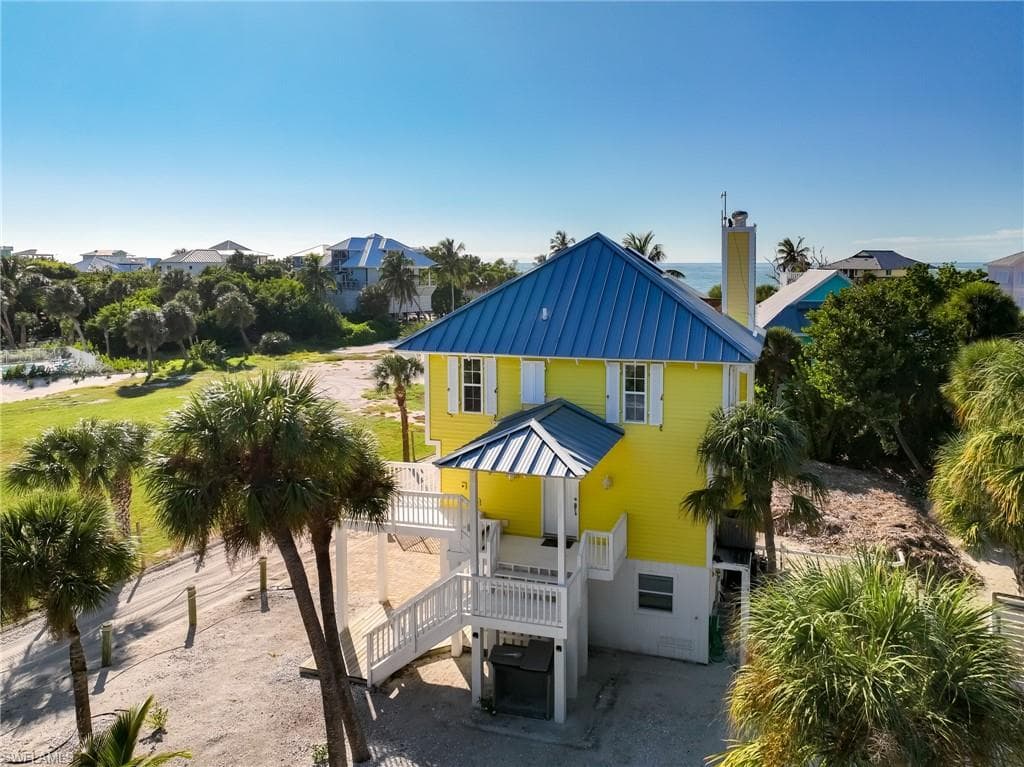210 White Pelican DR-7