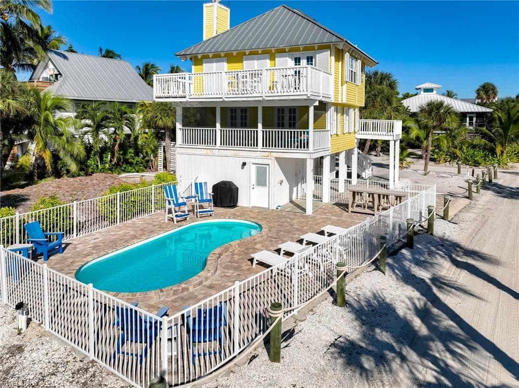 210 White Pelican DR-3