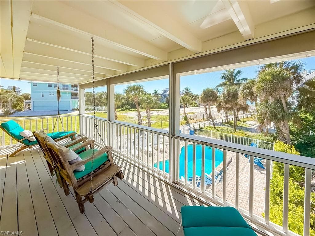 210 White Pelican DR-41