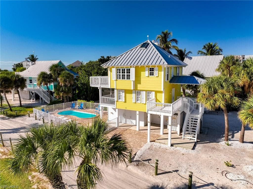 210 White Pelican DR-45