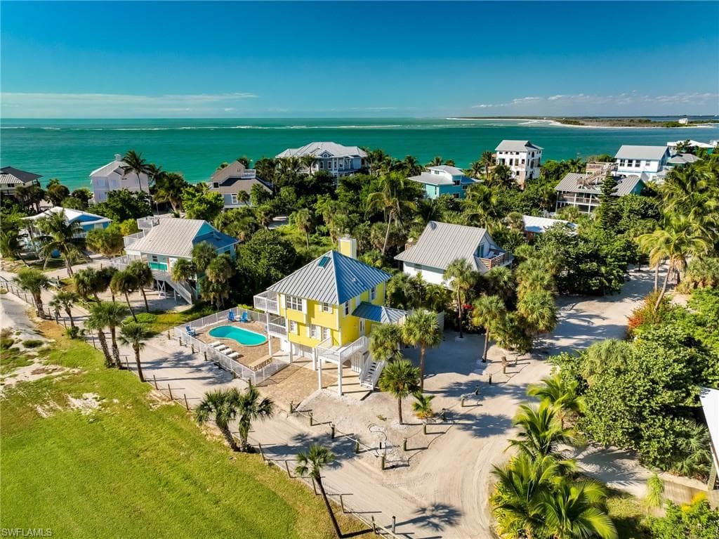 210 White Pelican DR-4