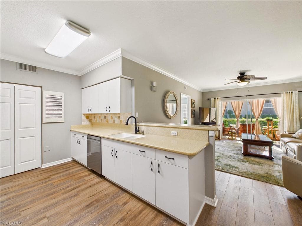 27091 Matheson AVE # 105, BONITA SPRINGS FL 34135-8