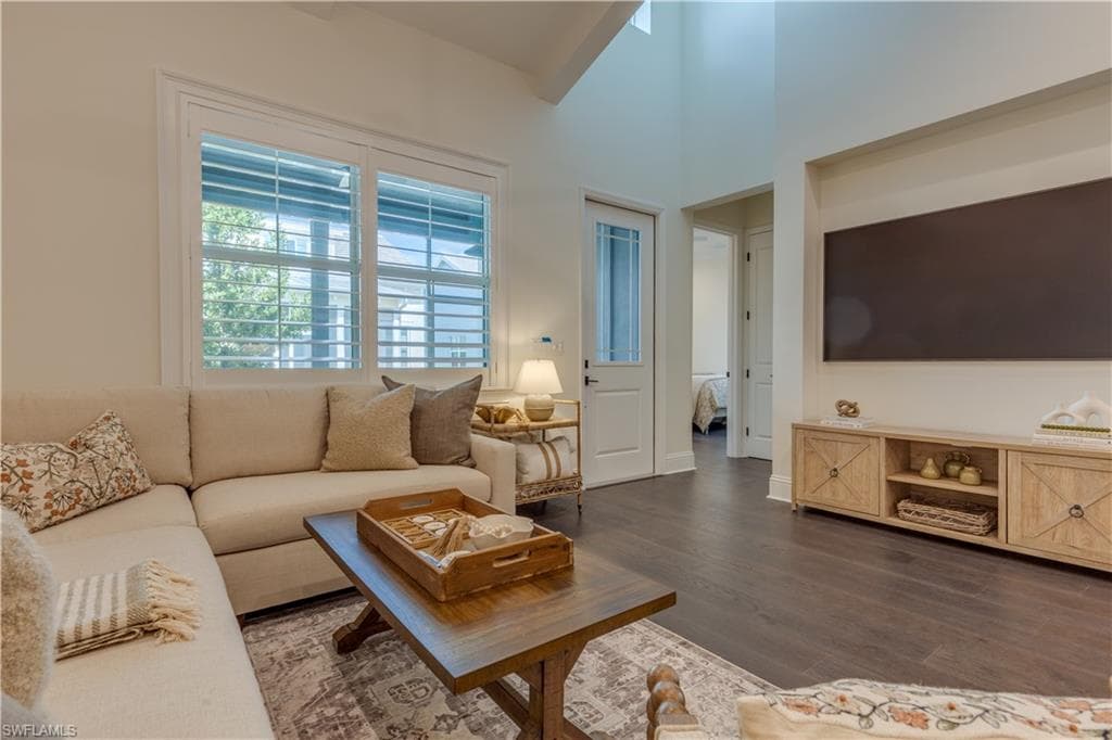 7213 Saona CT-1