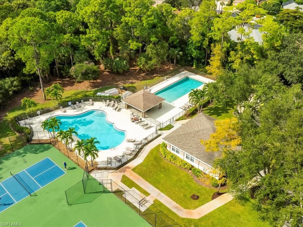 1309 Briarwood CT, NAPLES FL 34104-42