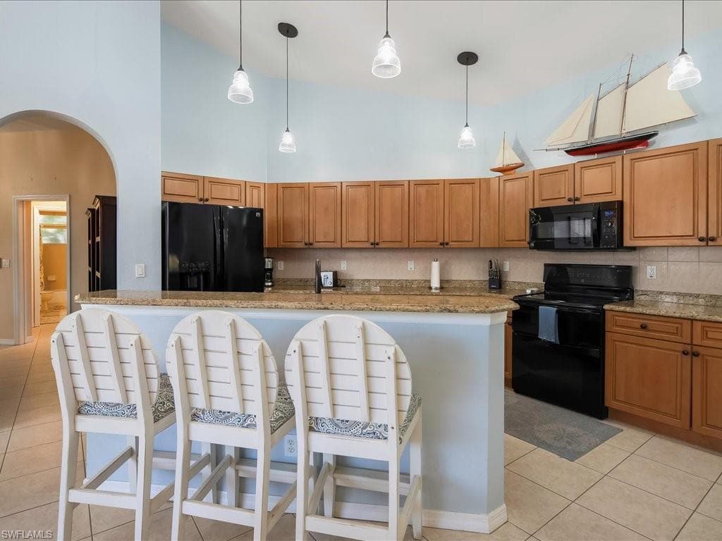 1309 Briarwood CT, NAPLES FL 34104-25