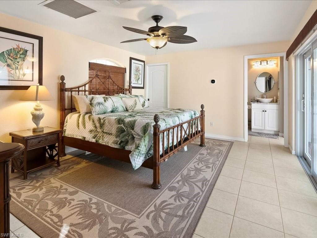 1309 Briarwood CT, NAPLES FL 34104-10