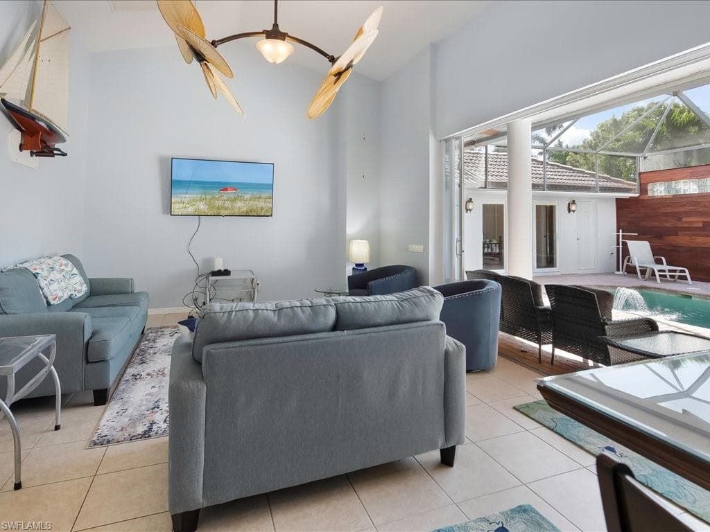 1309 Briarwood CT, NAPLES FL 34104-28