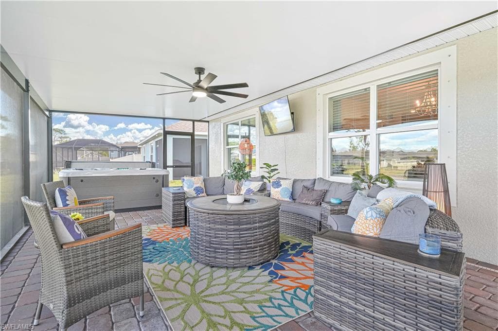 8908 Cascade Price CIR, NORTH FORT MYERS FL 33917-5