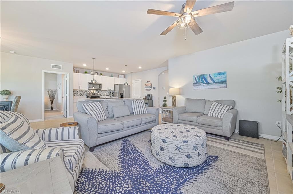 8908 Cascade Price CIR, NORTH FORT MYERS FL 33917-11