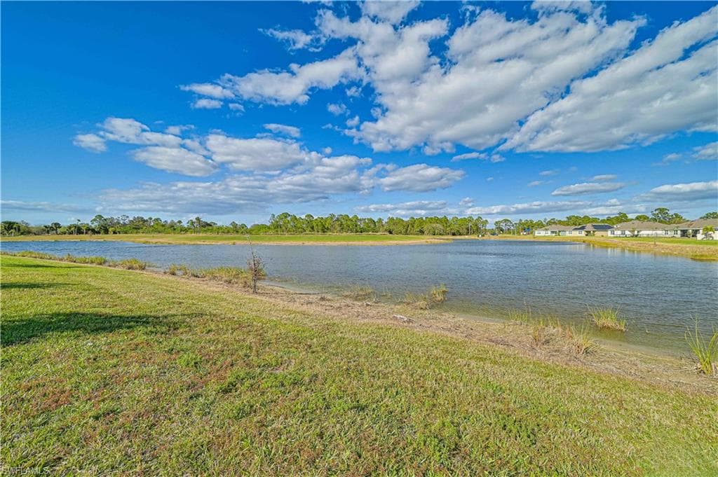 8908 Cascade Price CIR, NORTH FORT MYERS FL 33917-31