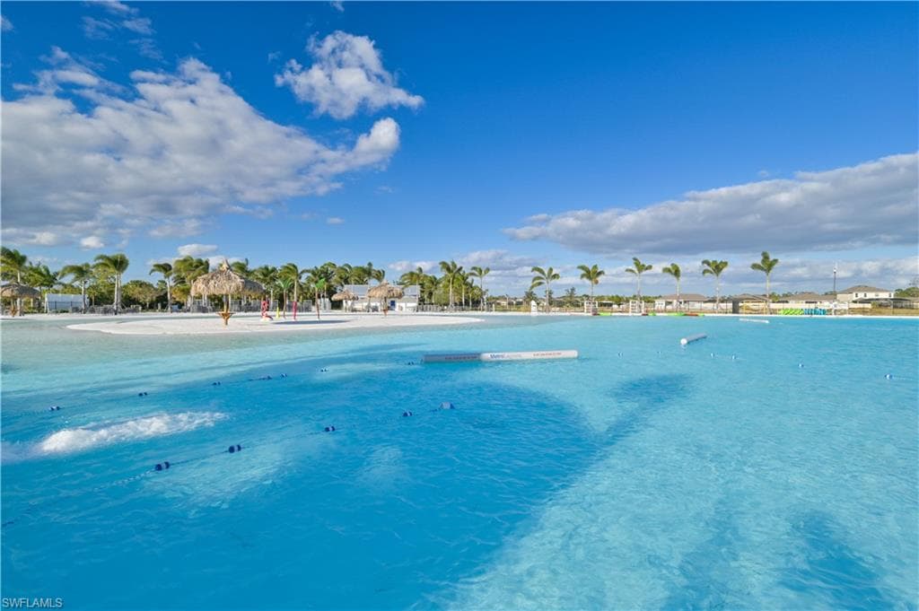 8908 Cascade Price CIR, NORTH FORT MYERS FL 33917-36