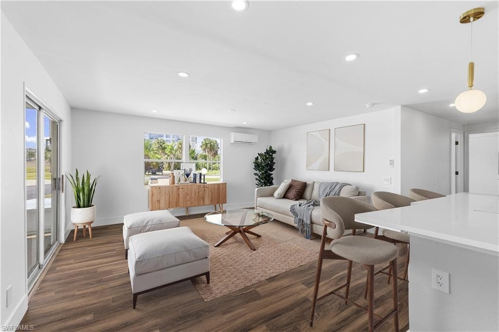 13670 Dowitcher DR-2
