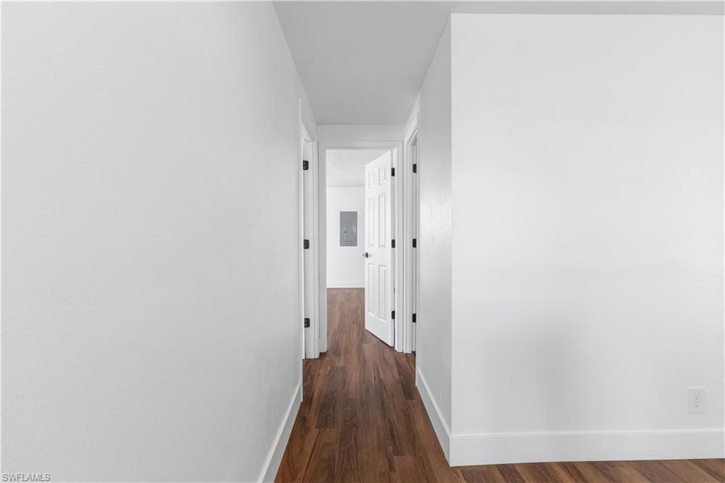 13670 Dowitcher DR-19