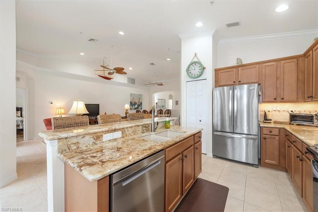 14831 Reflection Key CIR # 1721, FORT MYERS FL 33907-9