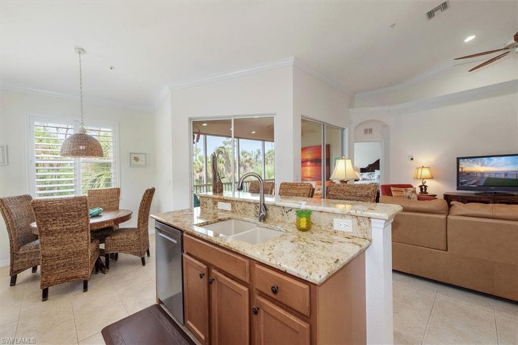 14831 Reflection Key CIR # 1721, FORT MYERS FL 33907-7