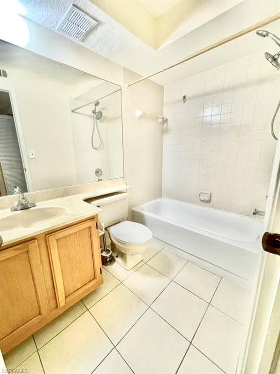 9580 Victoria Lane LN # 202, NAPLES FL 34109-12