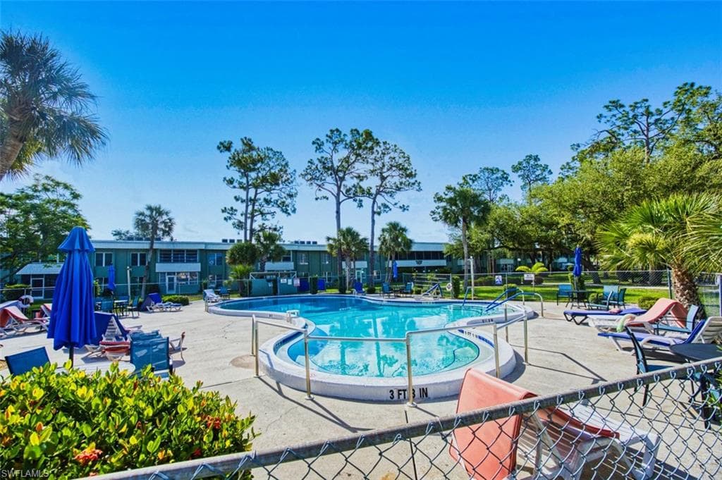 2300 Aaron ST # 106, PORT CHARLOTTE FL 33952-33