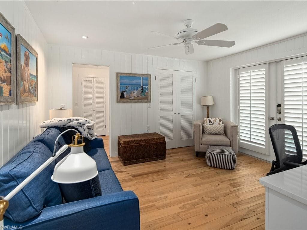 436 Golfview DR, NAPLES FL 34110-25