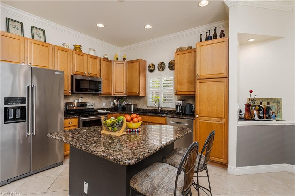 28363 Hidden Lake DR, BONITA SPRINGS FL 34134-7