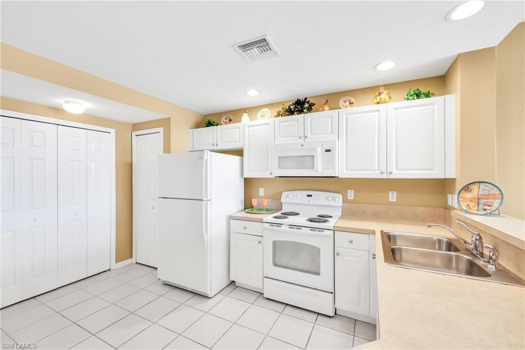 4256 Liron AVE # 104, FORT MYERS FL 33916-5