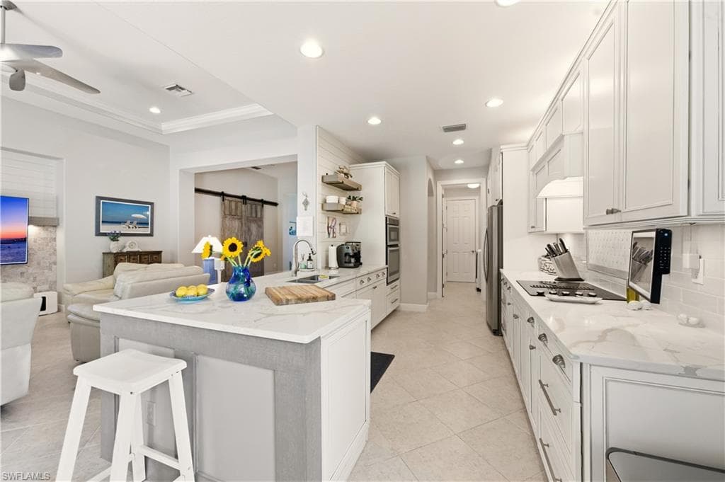 7783 Martino CIR, NAPLES FL 34112-5