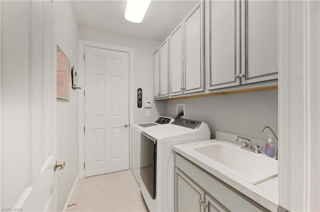 7783 Martino CIR, NAPLES FL 34112-31