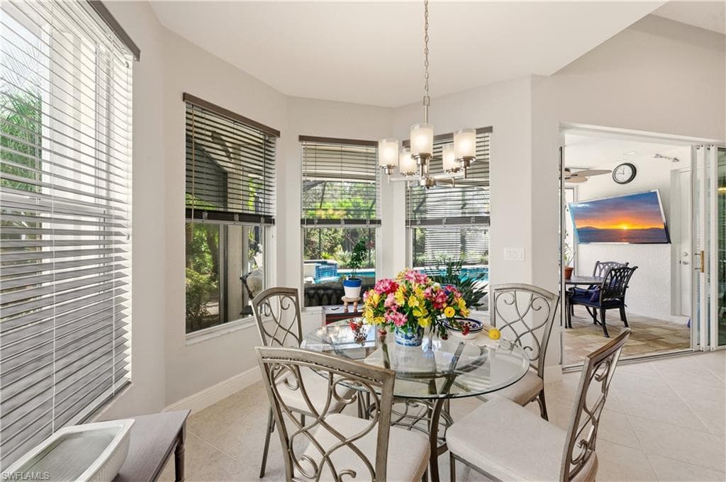 7783 Martino CIR, NAPLES FL 34112-9