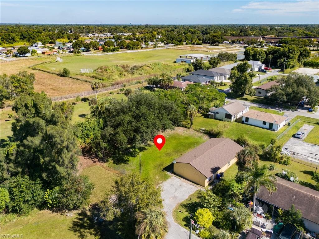 212 Charlotte AVE, FORT MYERS FL 33916-1