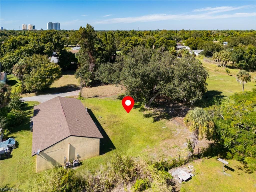 212 Charlotte AVE, FORT MYERS FL 33916-5