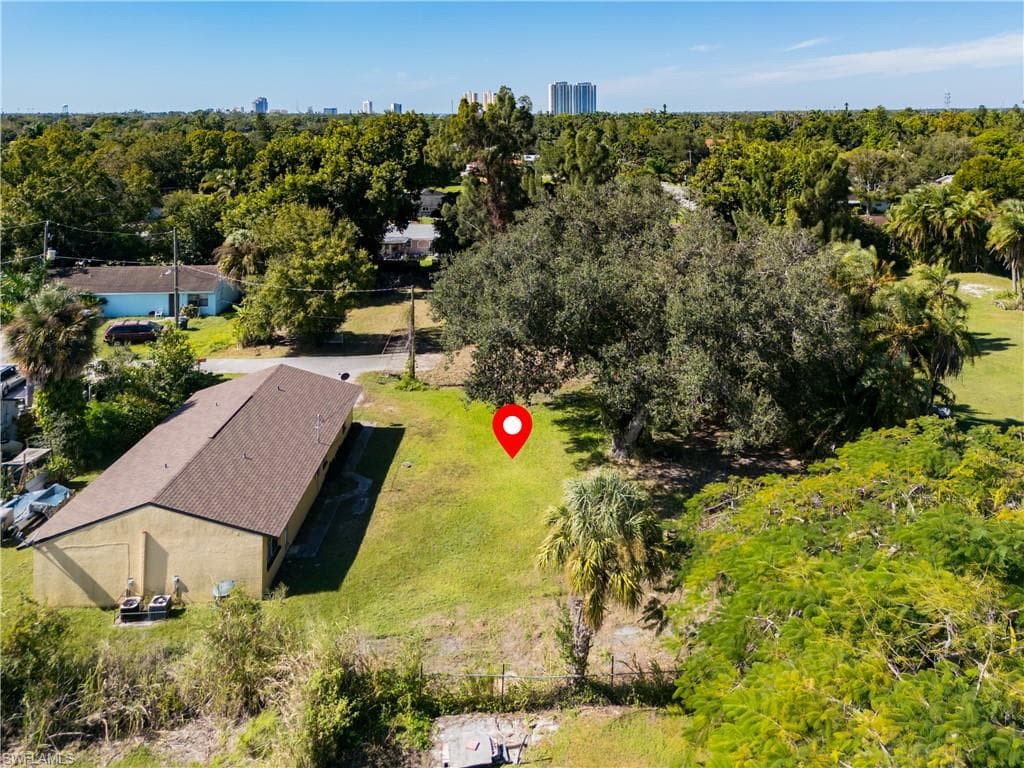 212 Charlotte AVE, FORT MYERS FL 33916-6