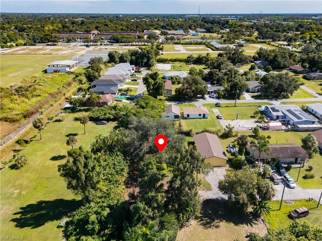 212 Charlotte AVE, FORT MYERS FL 33916-2