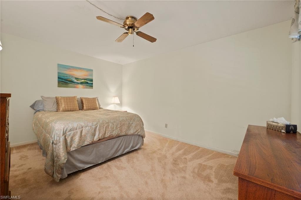 137 Pinebrook DR, FORT MYERS FL 33907-22