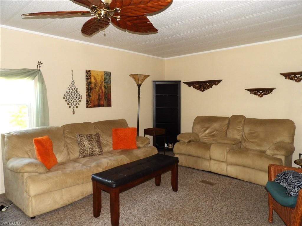 247 SHRUB LN N, NORTH FORT MYERS FL 33917-6