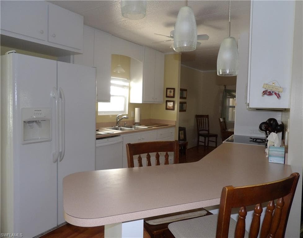 247 SHRUB LN N, NORTH FORT MYERS FL 33917-3